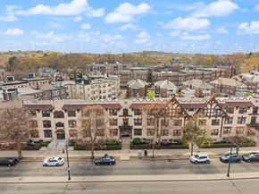 1718 Commonwealth Ave 8, Boston MA 02135