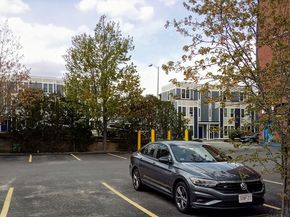 21 Illinois St 202, Worcester MA 01610