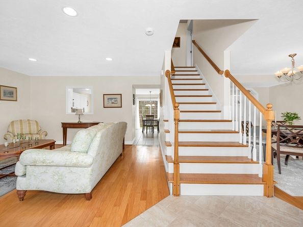 15 Buckingham Rd 15, Tewksbury MA 01876