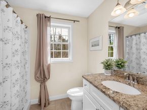 15 Buckingham Rd 15, Tewksbury MA 01876