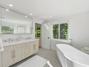43 Prentiss Ln, Belmont MA 02478
