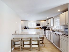 4 Richardson Rd, Hudson MA 01749