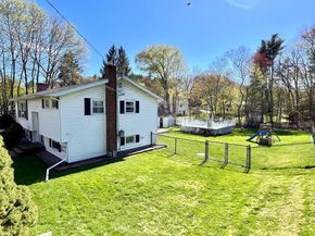 4 Richardson Rd, Hudson MA 01749