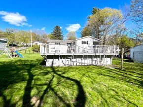 4 Richardson Rd, Hudson MA 01749