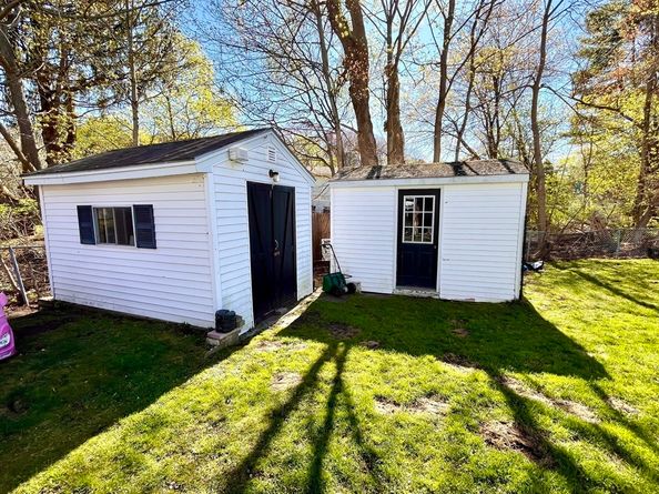4 Richardson Rd, Hudson MA 01749