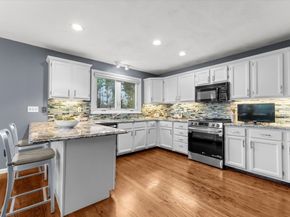16 Lanes End 16, Natick MA 01760