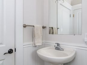 89 Pond St, Natick MA 01760