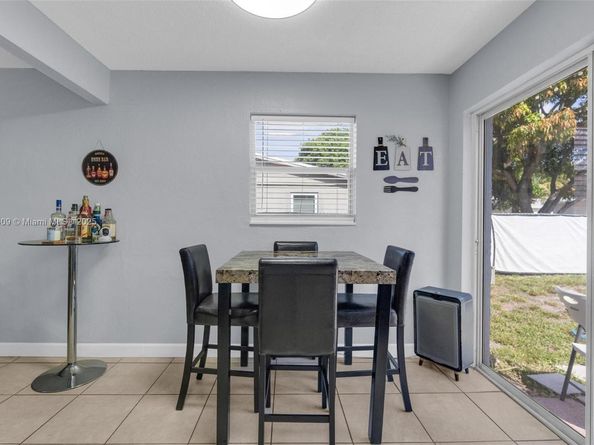 2771 NW 25th St, Fort Lauderdale FL 33311