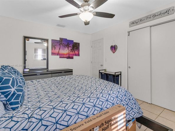 2771 NW 25th St, Fort Lauderdale FL 33311