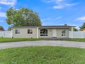 3738 NW 207th Dr, Miami Gardens FL 33055