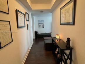 140 S Dixie Hwy 501, Hollywood FL 33020