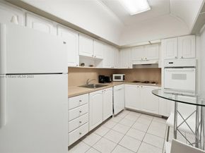 3801 S Ocean 2Z, Hollywood FL 33019