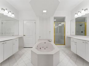 10710 NW 66th St 111, Doral FL 33178