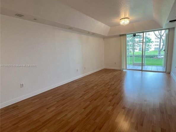 10710 NW 66th St 111, Doral FL 33178