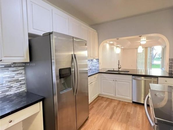 10710 NW 66th St 111, Doral FL 33178