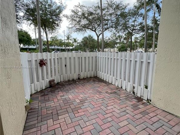10710 NW 66th St 111, Doral FL 33178