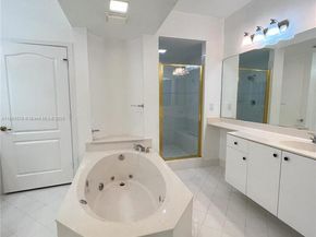 10710 NW 66th St 111, Doral FL 33178