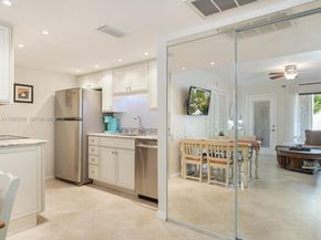 614 Executive Center Dr 102, West Palm Beach FL 33401