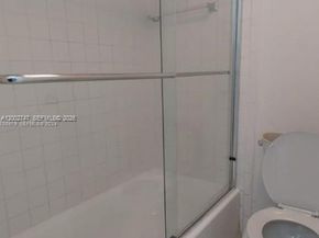 2935 NE 163rd St 4Q, North Miami Beach FL 33160
