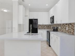 797 Chimney Rock Rd, Weston FL 33327