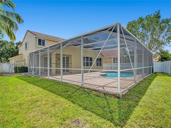 797 Chimney Rock Rd, Weston FL 33327