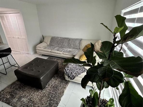 Undisclosed Address #A11855032, Miami FL 33172