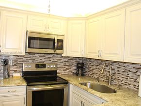 5620 SW 3rd Pl 114, Margate FL 33068