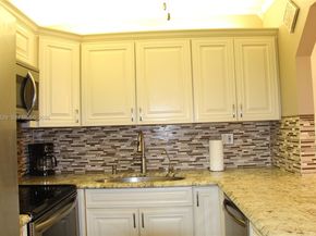 5620 SW 3rd Pl 114, Margate FL 33068