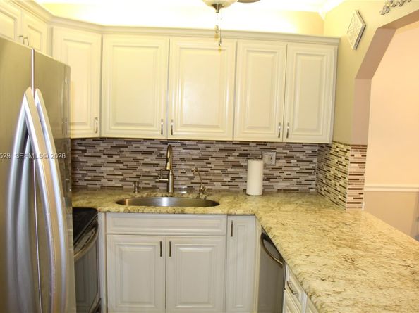 5620 SW 3rd Pl 114, Margate FL 33068