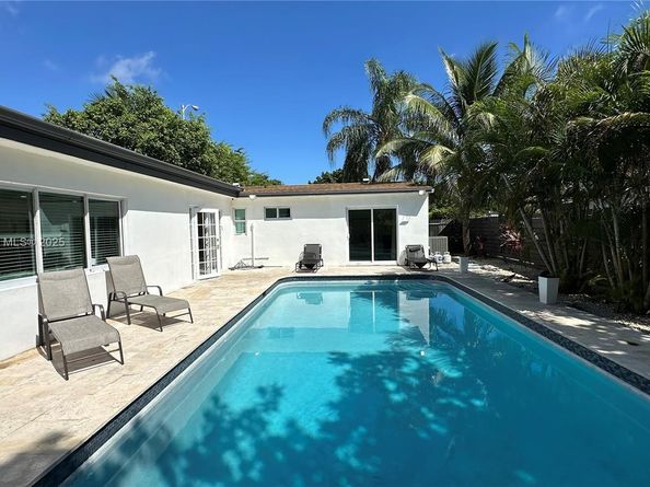 40 NW 125th St, North Miami FL 33168