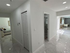 40 NW 125th St, North Miami FL 33168