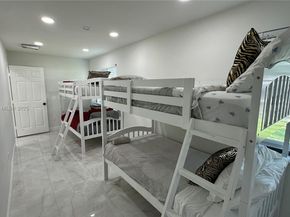 40 NW 125th St, North Miami FL 33168