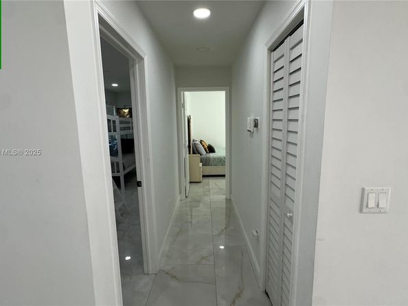 40 NW 125th St, North Miami FL 33168