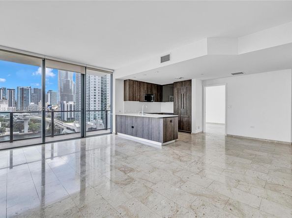 68 SE 6th St 712, Miami FL 33131