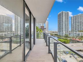 68 SE 6th St 712, Miami FL 33131