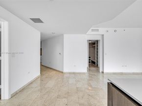 68 SE 6th St 712, Miami FL 33131