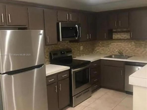 5512 Courtyard Dr 5512, Pompano Beach FL 33063