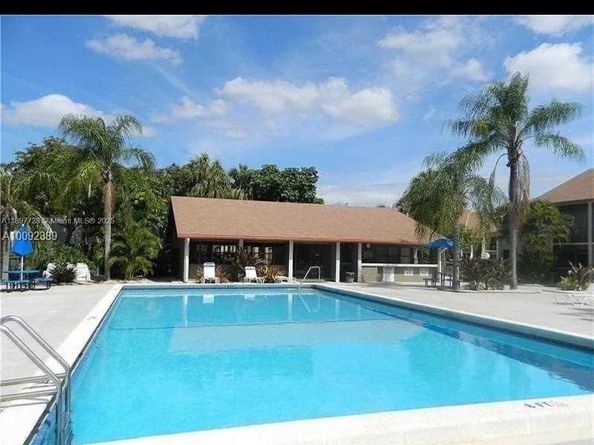 5512 Courtyard Dr 5512, Pompano Beach FL 33063