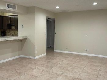 5512 Courtyard Dr