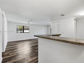 9877 Nob Hill Ct 9877, Sunrise FL 33351