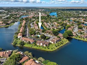 9877 Nob Hill Ct 9877, Sunrise FL 33351