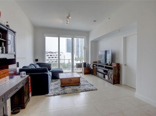 3470 E Coast Ave H0604, Miami FL 33137