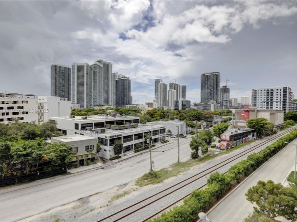 3470 E Coast Ave H0604, Miami FL 33137