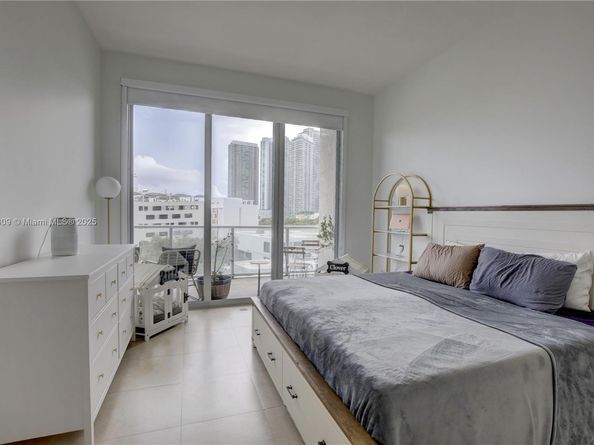 3470 E Coast Ave H0604, Miami FL 33137