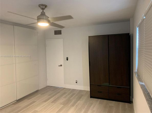 2555 NE 11th St 509, Fort Lauderdale FL 33304