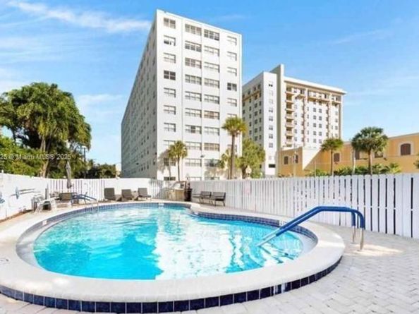 2555 NE 11th St 509, Fort Lauderdale FL 33304