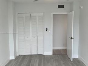 2555 NE 11th St 509, Fort Lauderdale FL 33304