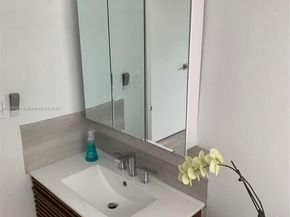 2555 NE 11th St 509, Fort Lauderdale FL 33304