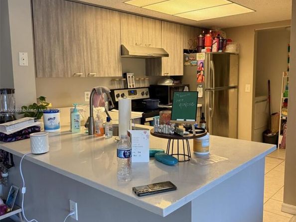 5015 Wiles Rd 207, Coconut Creek FL 33073