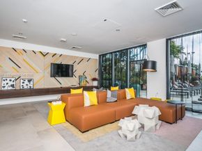 121 NE 34 St 901, Miami FL 33137